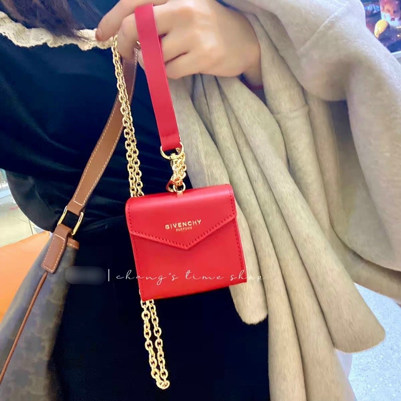 Túi mỹ phẩm Pouch cầm tay Givenchy  Red pouch 2022