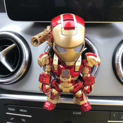 Kẹp Khuếch Tán Nước Hoa Gắn Điều Hòa Xe Hơi Hình Iron Man Độc Đáo