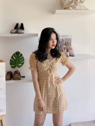 Đầm caro dây rút ngực