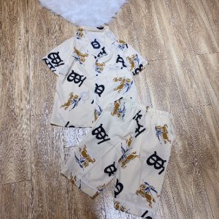 Bộ lụa lửng mặc nhà