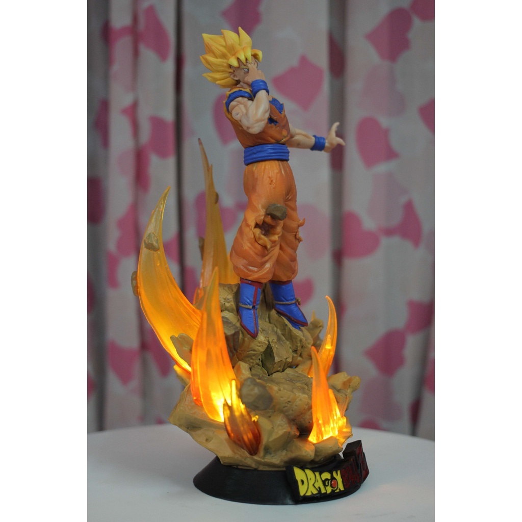 💥💥Mô hình Goku super saiyan 3 cao 31cm có led - Mô hình Dragon ball
