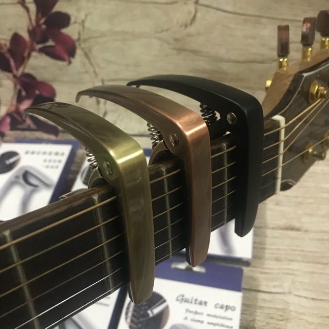 LOẠI TỐT - PHỤ KIỆN KẸP ĐÀN GUITAR CAPO KÈM XẺNG GẨY CHỐT ĐÀN