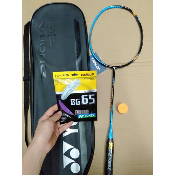 Vợt cầu lông yonex astrox 77 khung carbon siêu nhẹ chịu lực 12kg(tặng dây và quấn cán+túi)