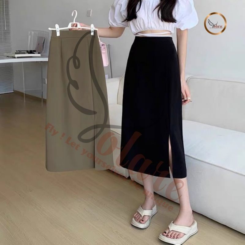 Chân Váy Dài Chữ A Xẻ Trước Bigsize Màu Đen Dài 70cm Lưng Thun Sau VXTR70