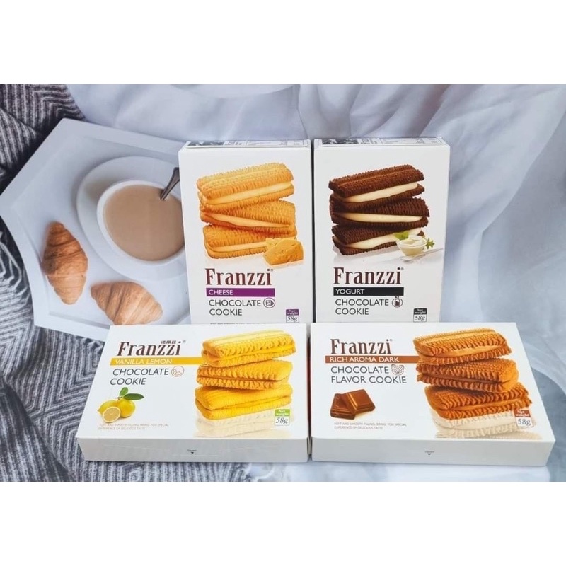 Bánh quy kem Franzzi thơm ngon 3 loại.