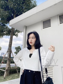 Áo croptop dài tay cổ bẻ V