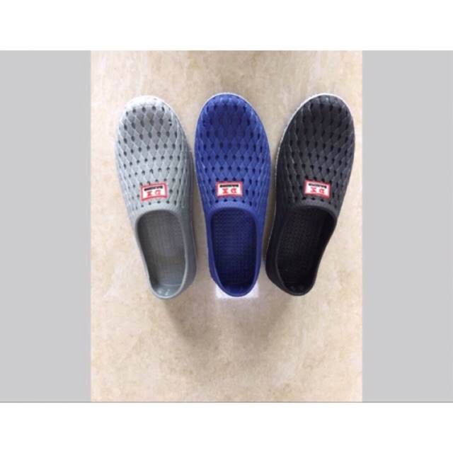 Giày nhựa lưới dẻo êm chân, giày lao động