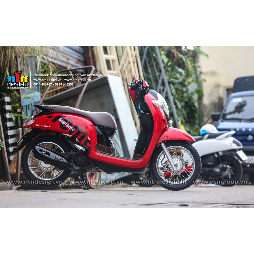 Tem Scoopy - mẫu Supreme