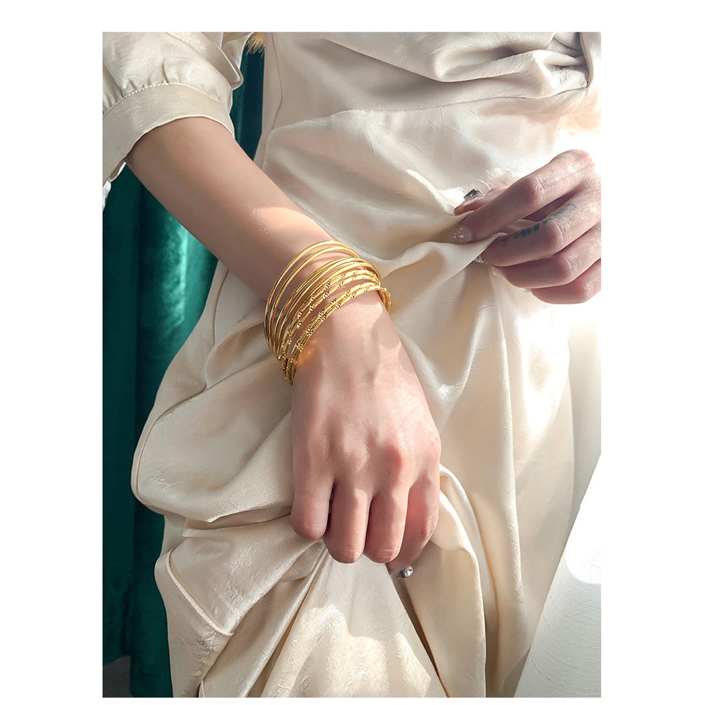 Vòng Đeo Tay Thiết Kế Sang Trọng Cá Tính Cho Nữ | BigBuy360 - bigbuy360.vn