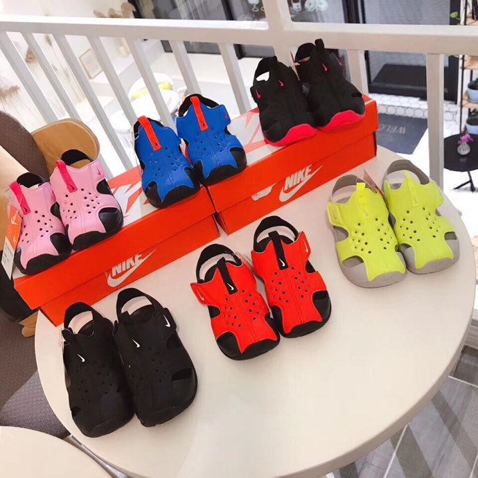 160 * Hàng Có Sẵn * Xăng đan N ike Đi Biển Chống Nước Cho Trẻ Em