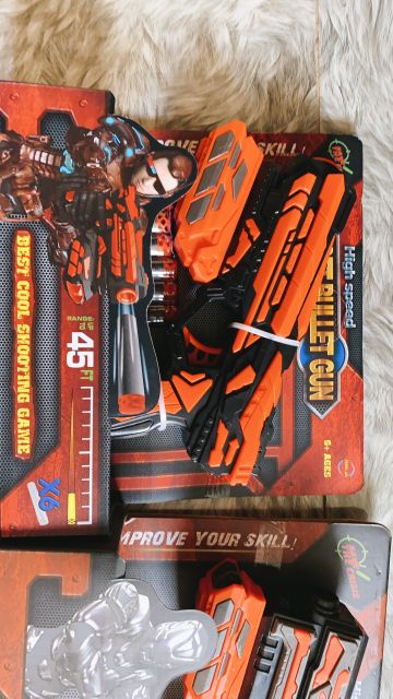 Đồ chơi xúng siêu nhân đỏ cho bé