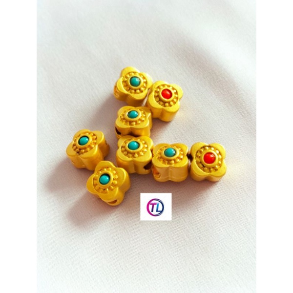 Charm Nepal hình bông hoa 4 cánh đẹp may mắn tài lộc mic vòng, hạt trầm