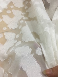 Vải organza đẹp trắng