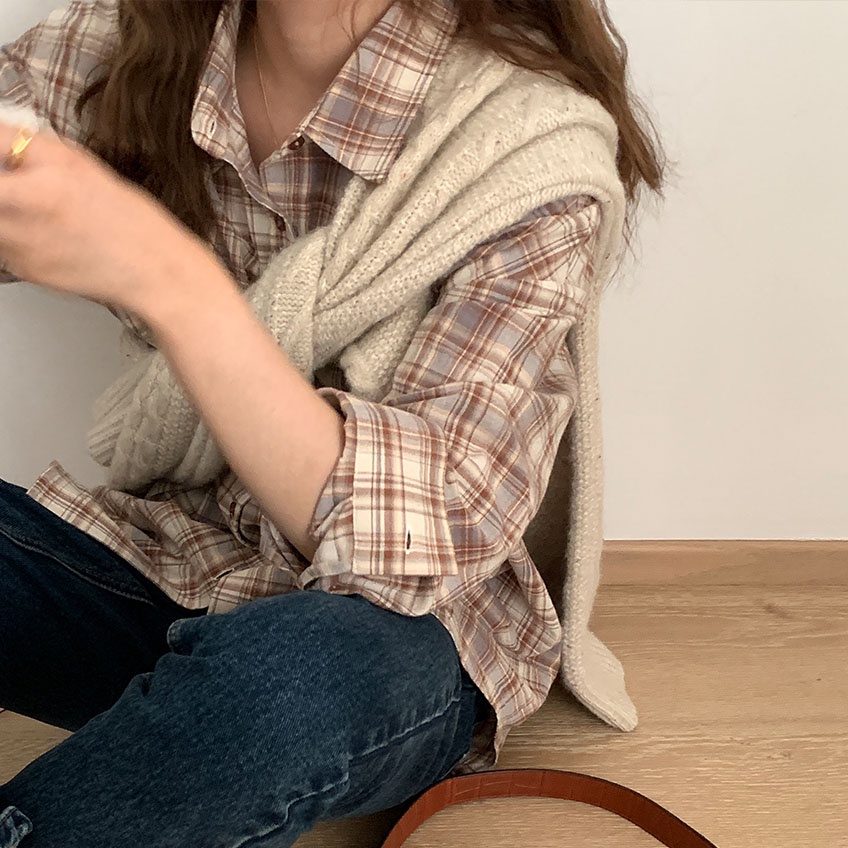 Áo sơ mi SUXI dáng rộng kẻ sọc ca rô màu nâu nhạt thời trang mùa thu cho nữ