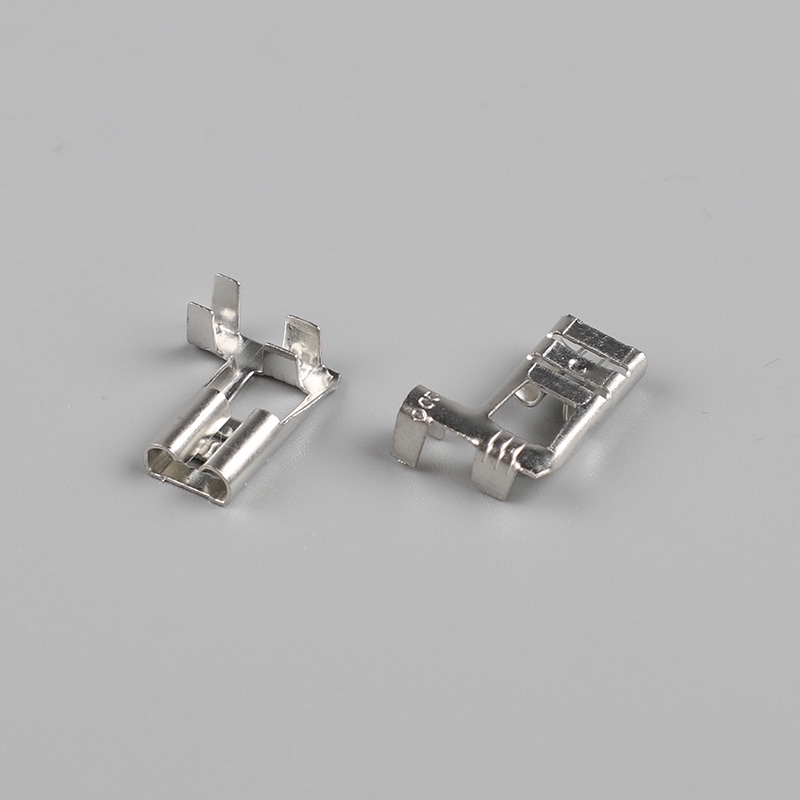 Bộ 100 đầu nối dây điện hình chữ L cách điện 6.3 0.3-2.5mm2 chuyên dụng