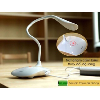đèn học chống cận công tắc cảm ứng