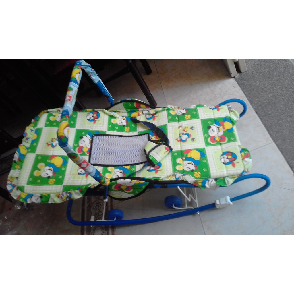 Xe ghế nằm - nhún ăn bột