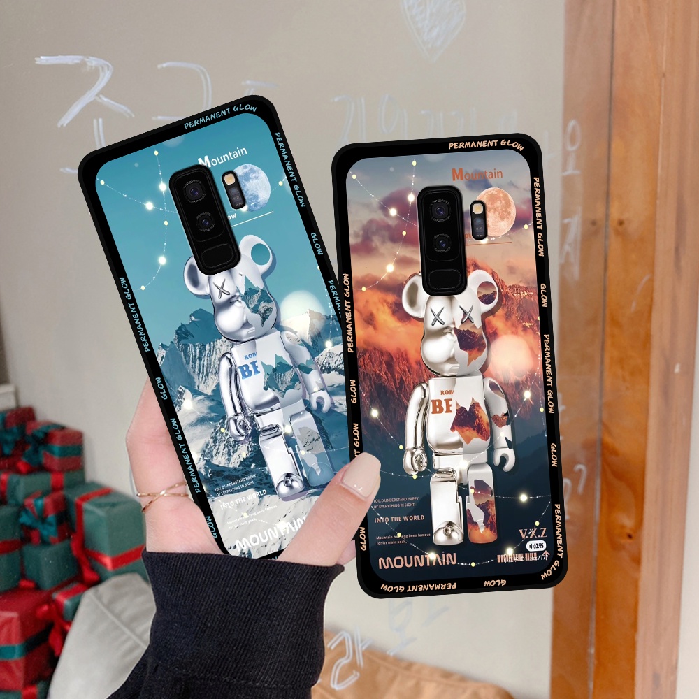 Ốp lưng Samsung S9 / S9 Plus / S9+ in hình họa tiết Mountain, Be@rbrick dễ thương (T13 - T18)