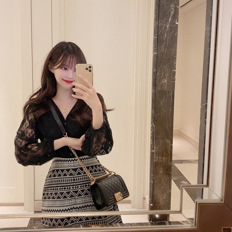 Áo sơ mi tay dài cổ chữ v phong cách Hàn Quốc thanh lịch cho nữ