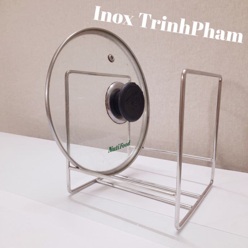 Kệ inox gác chảo, nồi, thớt, bát, đĩa... phơi ráo nước, xếp gọn tủ bếp