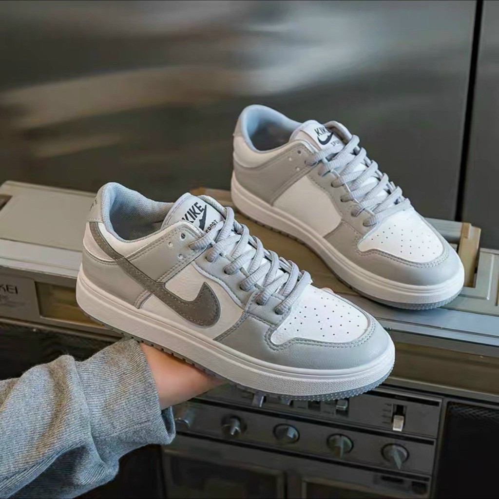 Giày thể thao sneakes màu phối' xinh dã man