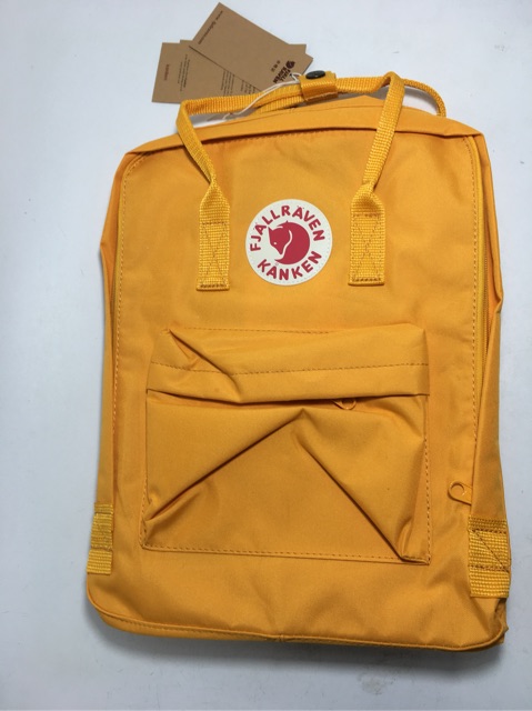 Balo Kanken Classic Vàng Sẫm Quai Vàng (Màu mới) ảnh tự chụp