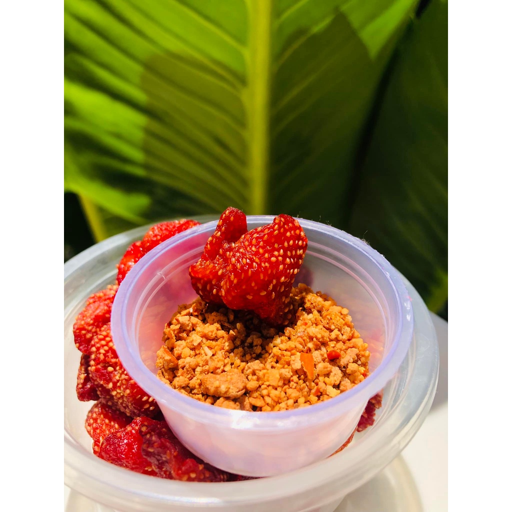 300g dâu tây sấy dẻo không tẩm đường, chua nhẹ rất dễ ăn