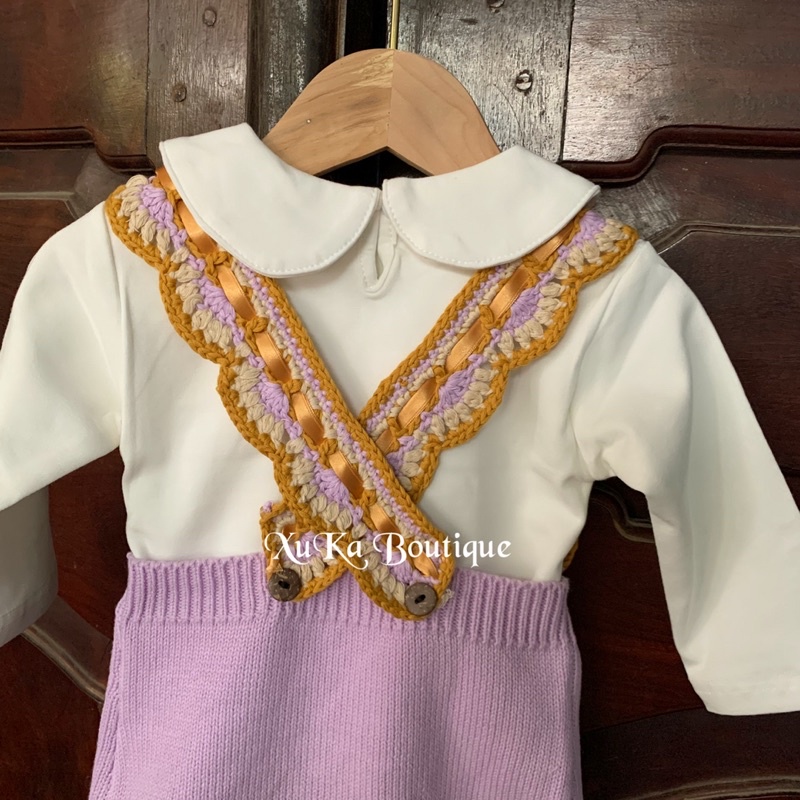 Yếm Len Bé Gái Màu tTím [Xuka Boutique] Bộ quần áo Len màu tím và áo thun cổ sen siêu xinh cho bé | Hàng QC Cao Cấp