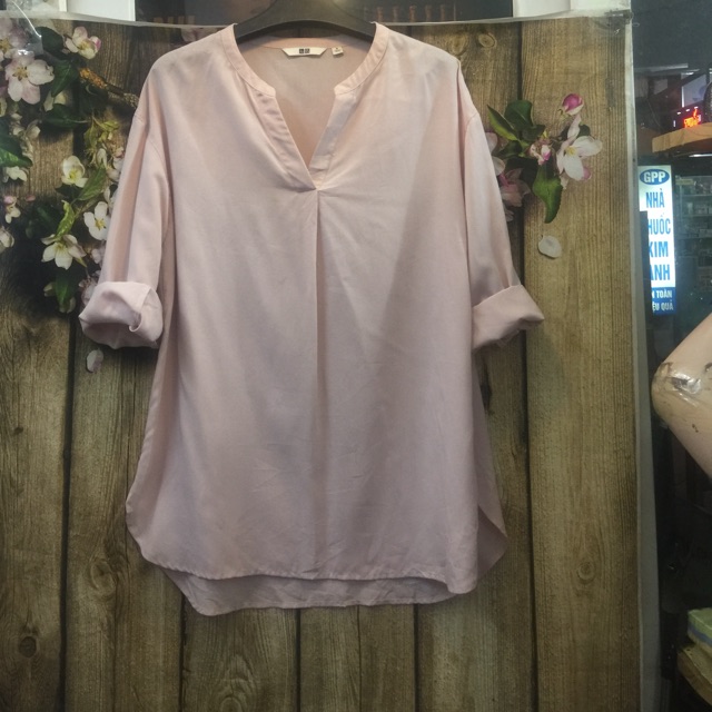 Combo 3 chiếc áo sơ mi chỉ với 180k