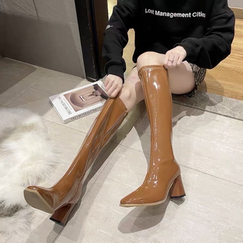 BOOT ĐÙI CAO CỔ GÓT TRỤ VÂN GỖ VÀ GÓT VÁT CÓ KHOÁ SƯỜN