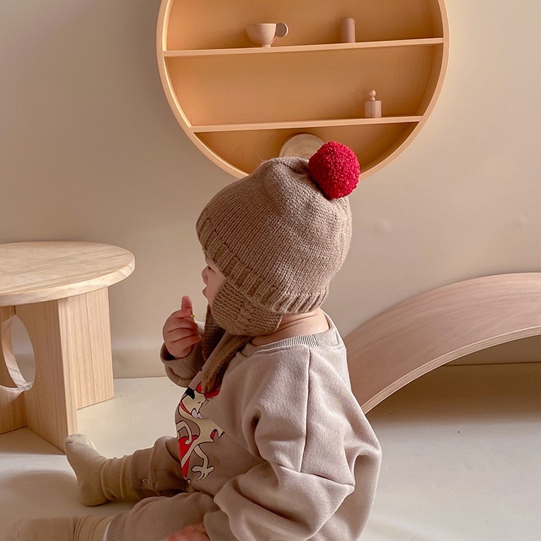 Mũ len chụp tai quả bông dễ thương cho bé