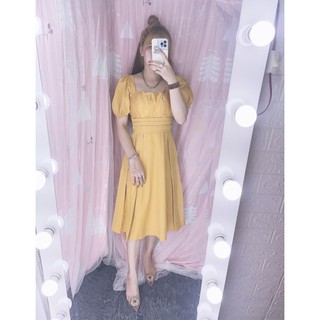đầm xòe tay bồng