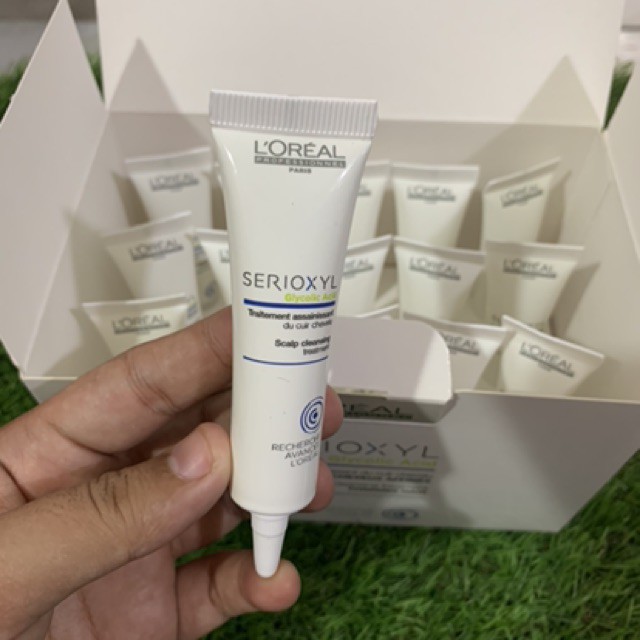 Thanh tẩy tế bào chết trên da đầu L'oreal Serioxyl Scalp Clensing Solution - 15ml
