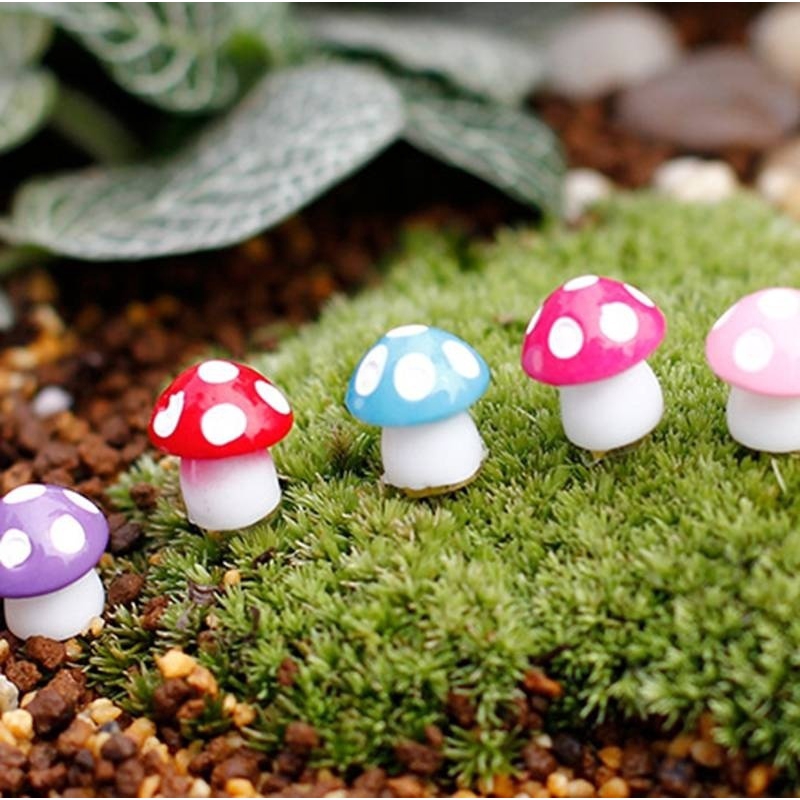 Set 10 mô hình cây nấm mini trang trí sân vườn