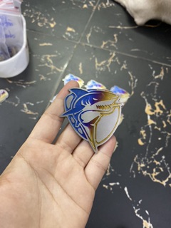 Logo titan cá mập luôn keo 3M