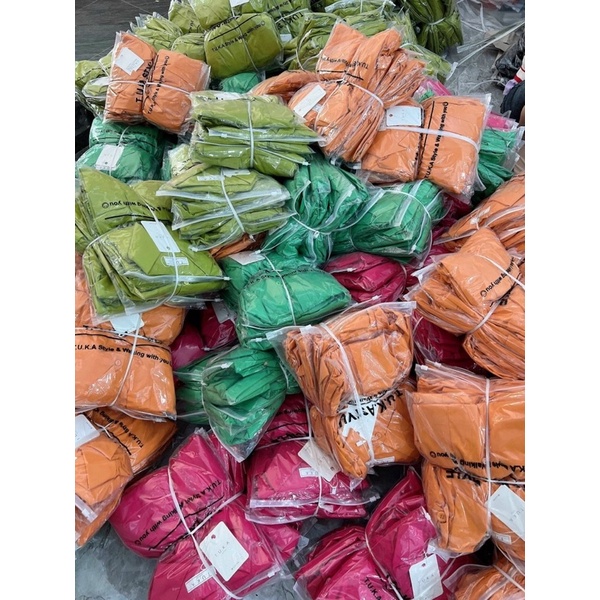 Có mút ngực Set 3 món cực cá tính áo sơ mi phối áo dây croptop kèm quần short