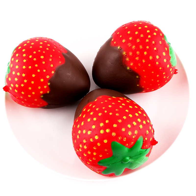 Squishy Lớn JUMBO Hình quả dâu chấm socola Đồ Chơi Xốp Giảm Stress Hình mềm mịn dễ Thương đàn hồi Cho Bé