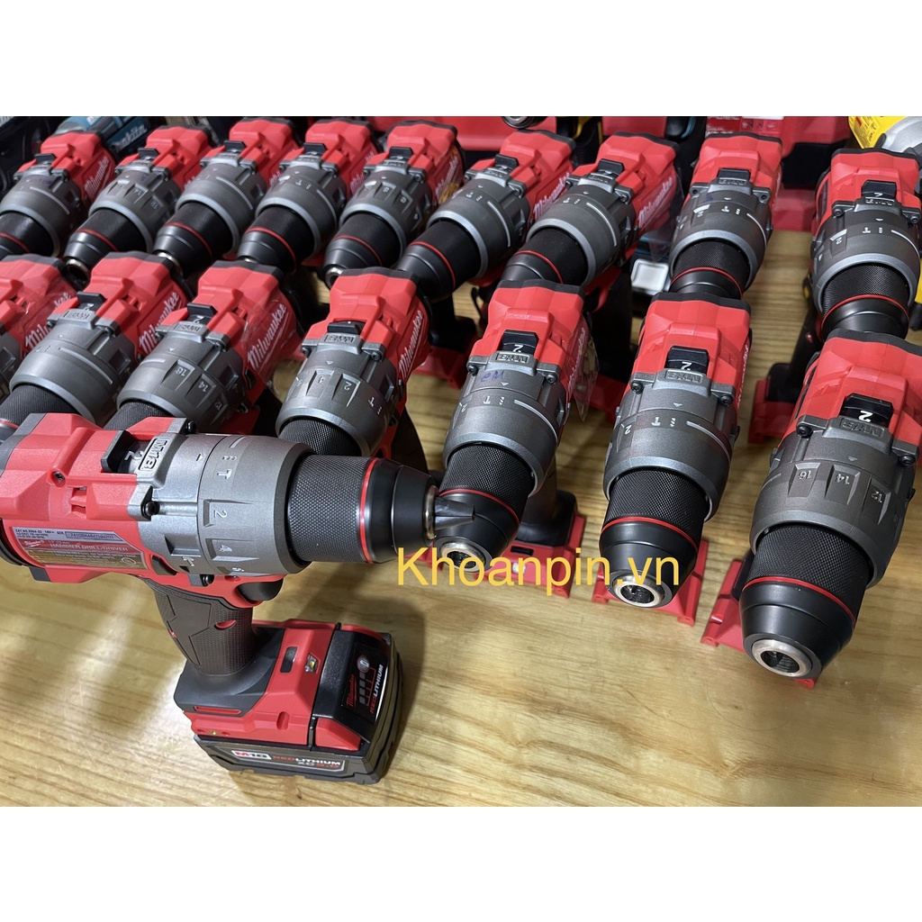 Máy khoan pin Milwaukee 2904 M18