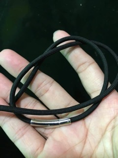 Vòng đeo cổ dây dù