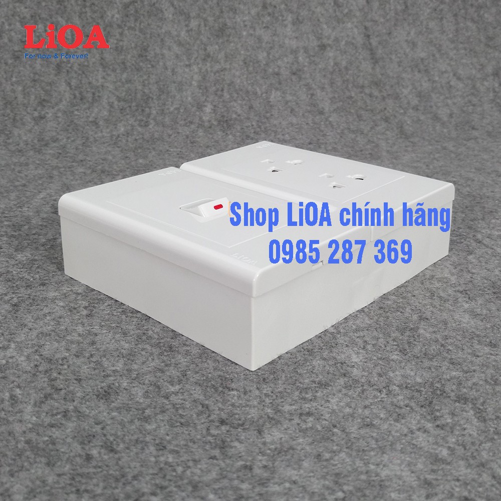 Combo ổ cắm điện đôi 3 chấu LiOA 16A 3520W + 1 công tắc điện - Lắp nổi