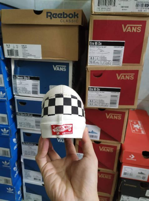 Vans vault checkerboard chính hãng