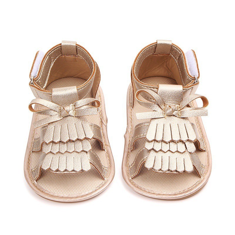 Đôi sandal phối tua rua xinh xắn cho bé gái