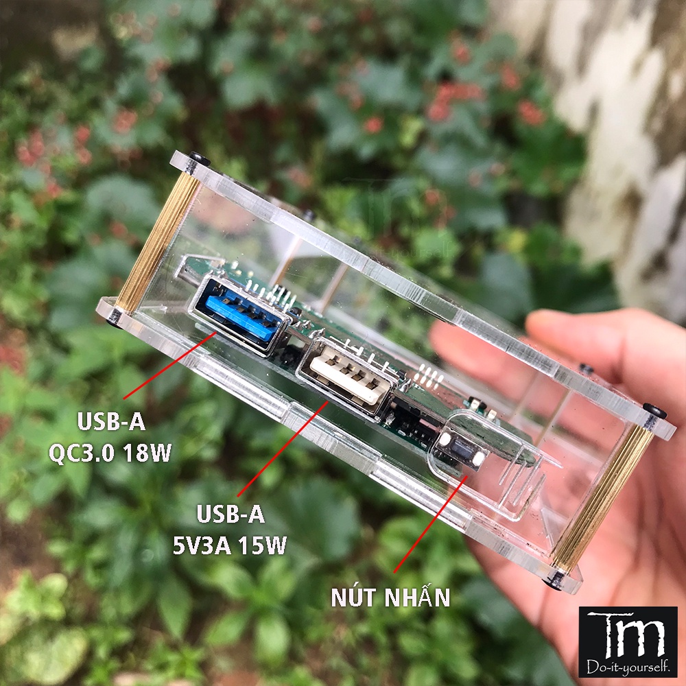 Box Sạc Dự Phòng Mica Trong Suốt 6 cell Sạc Nhanh Sạc không dây Qi 18W + 5W