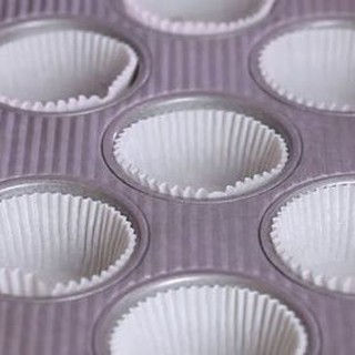 Giấy lót cupcake trắng rẻ số 10