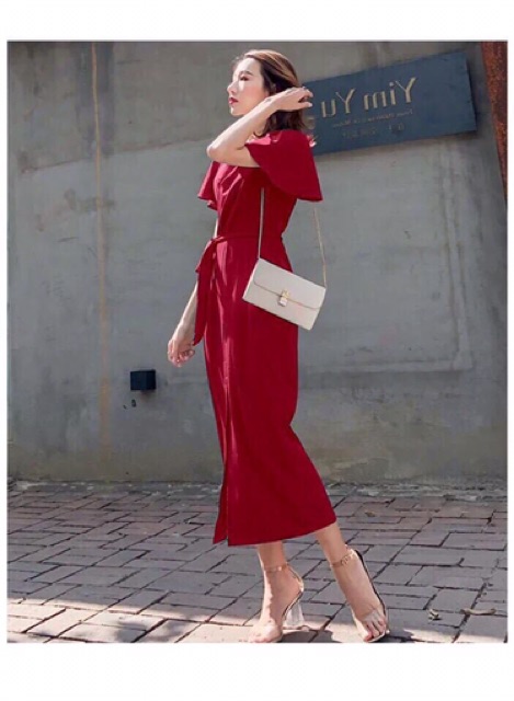 Đầm Cati Đỏ Xẻ Trước