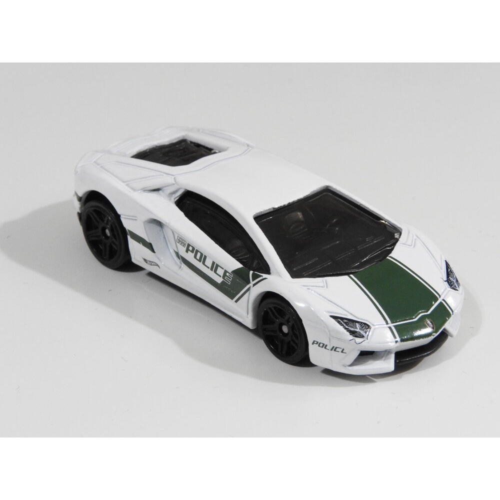 Xe mô hình 1:64 Hot Wheels HW Police Series 2020 - Lambor Aventador Coupé GJV65