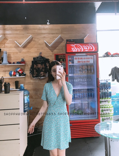 Đầm hoa nhí cổ V 3 màu - đầm vintage | BigBuy360 - bigbuy360.vn