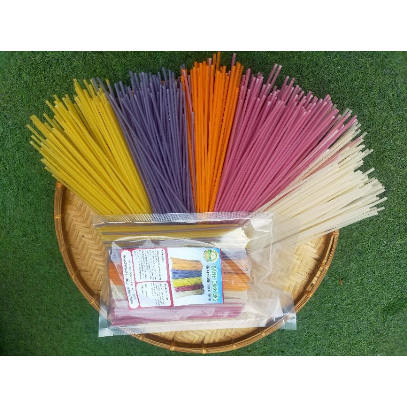 Bánh canh ống ngũ sắc