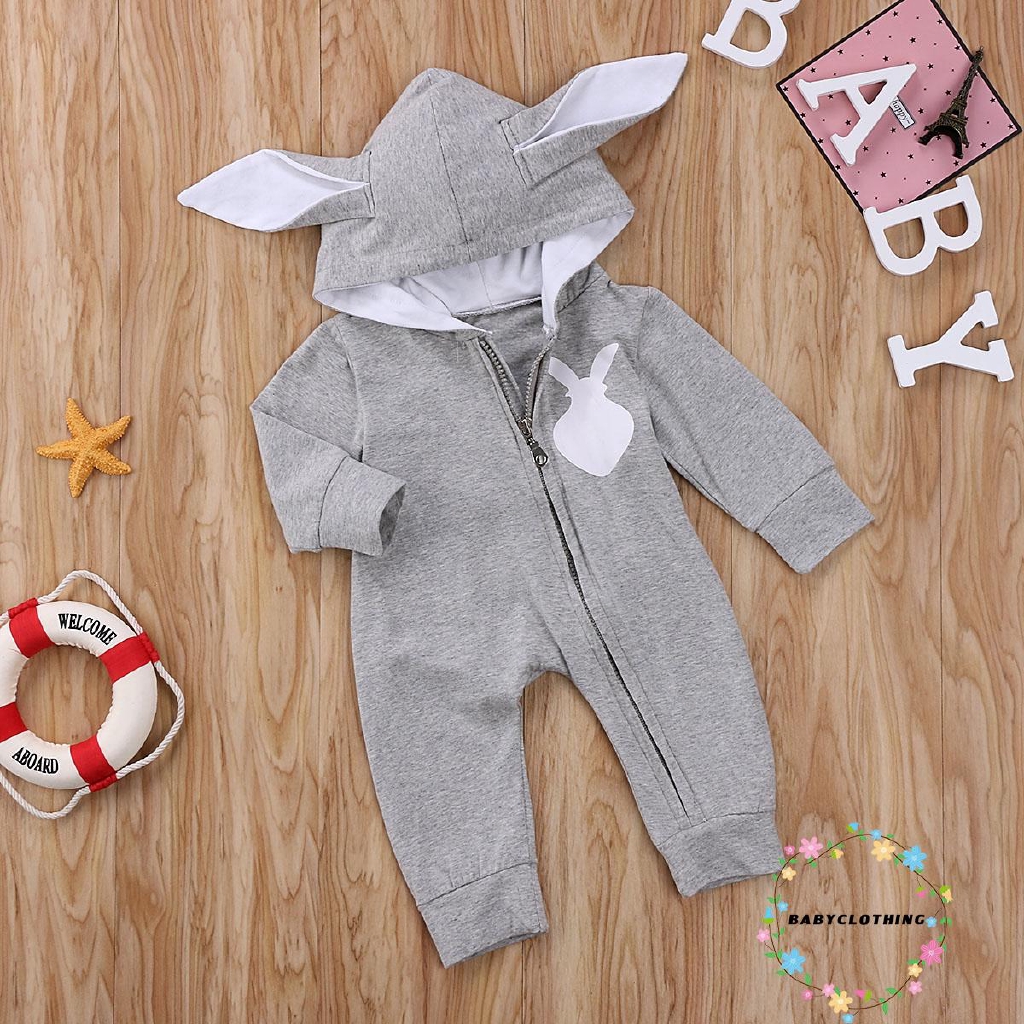 Jumpsuit tay dài có in hình thỏ dễ thương cho bé