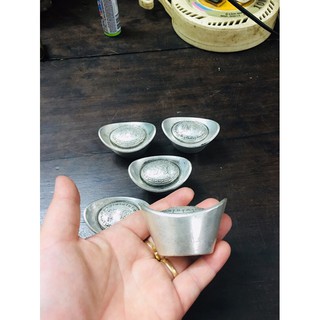 Thỏi bạc kim tiền